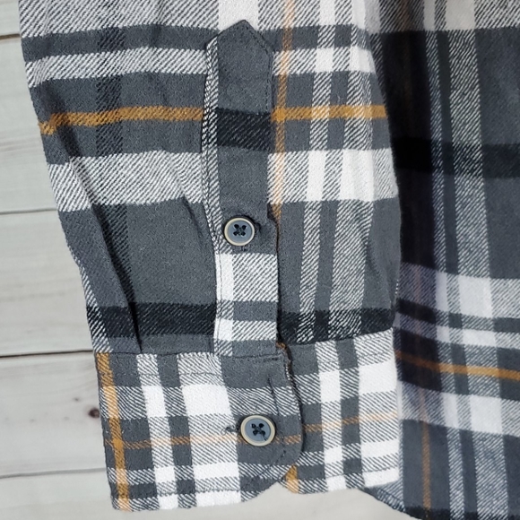 NWOT Jach's• L shirt flannel plaid gray button up - Picture 8 of 11